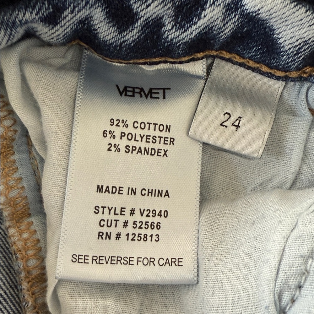 Vervet Los Angeles Womens size 24 Distressed High-Rise Crop Flare Jeans AcidWash - Picture 6 of 16